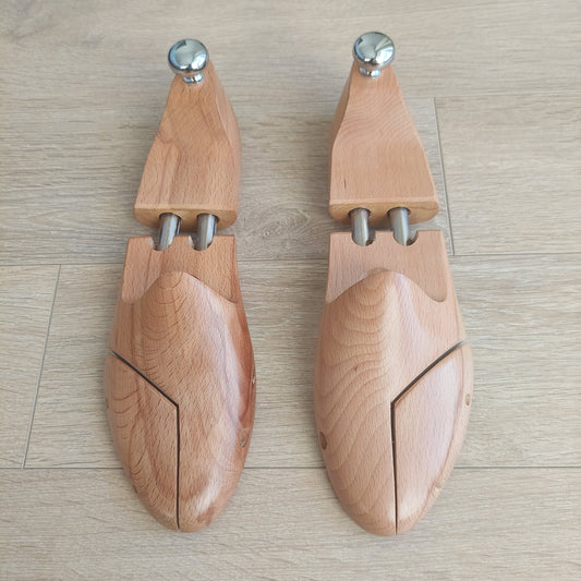 Faut-il utiliser des embauchoirs pour ses chaussures ? - The Cobbler