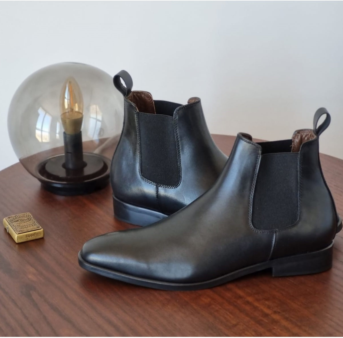 Bottines Chelsea en cuir noir de la collection The Cobbler